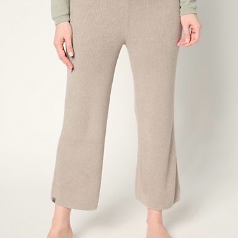 NWT Barefoot Dreams COZYCHIC Ultra lite Ribbed SLIT Cropped Pants in BEACH ROCK
